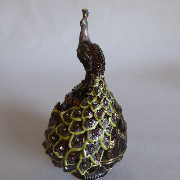 ENAMELED BEJEWELED PEACOCK ON EGG TRINKET BOX (NEW WITHOUT BOX) - Picture 7 of 12